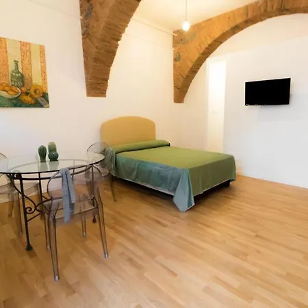 Nerello And ゲストハウス カターニア